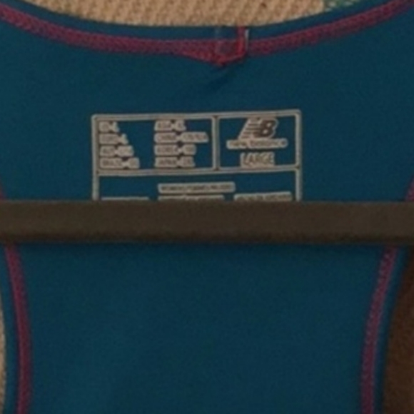 ‼️ CLEARANCE ‼️ 🍟 New Balance exercise / workout top 🍟 - Picture 2 of 5